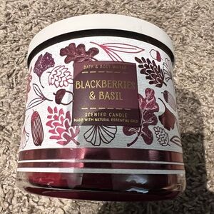 Bath & Body Works Blackberries & Basil Candle - Rich Purple